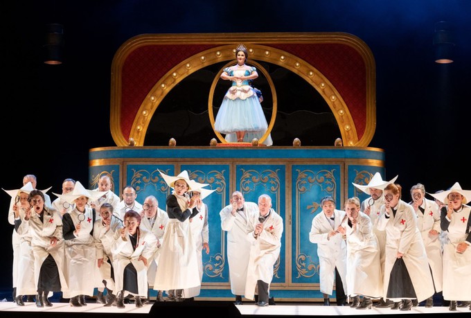 Ольга Перетятько в гамбургских «Сказках Гофмана»