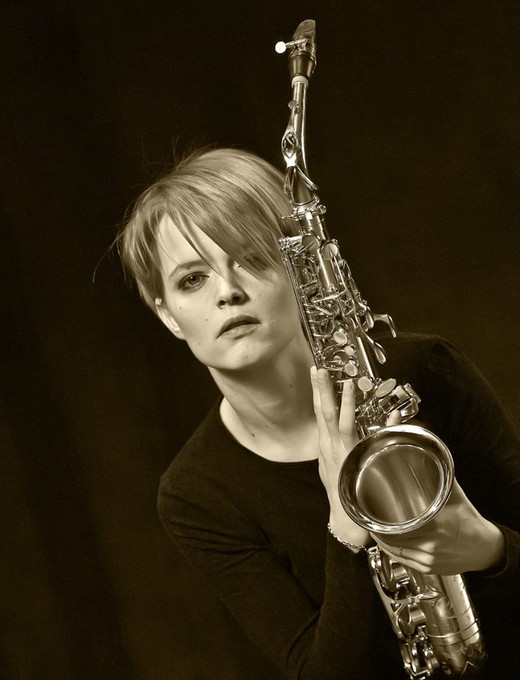 Музыкальная энергия с Вероникой Кожухаровой