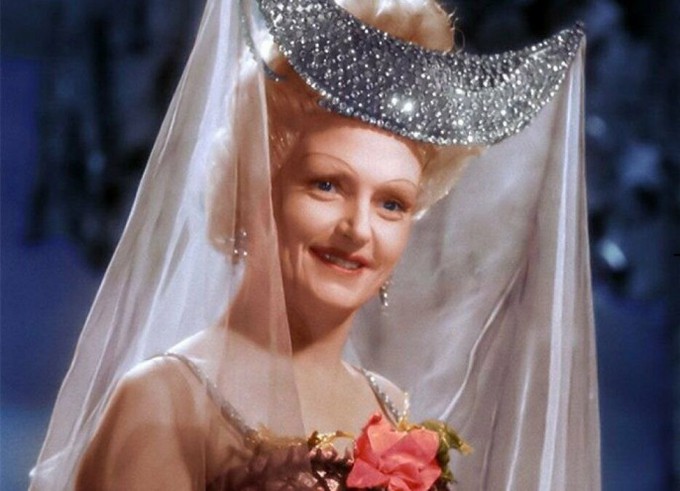 Показательная деталь в советской «Золушке»