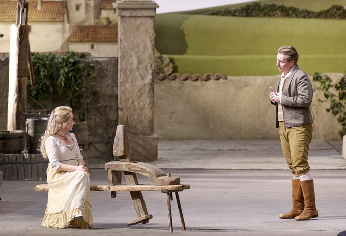 О чистоте жанра: «Любовный напиток» Доницетти в Венской опере