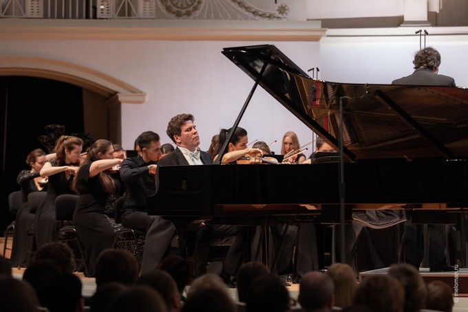 На первом концерте абонемента «Солист Денис Мацуев»