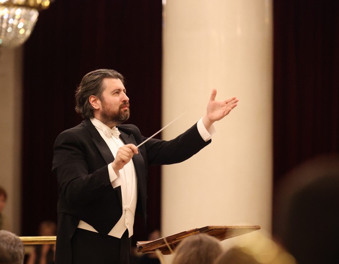 Прелюдия — в Петербурге, финальные аккорды — в Москве