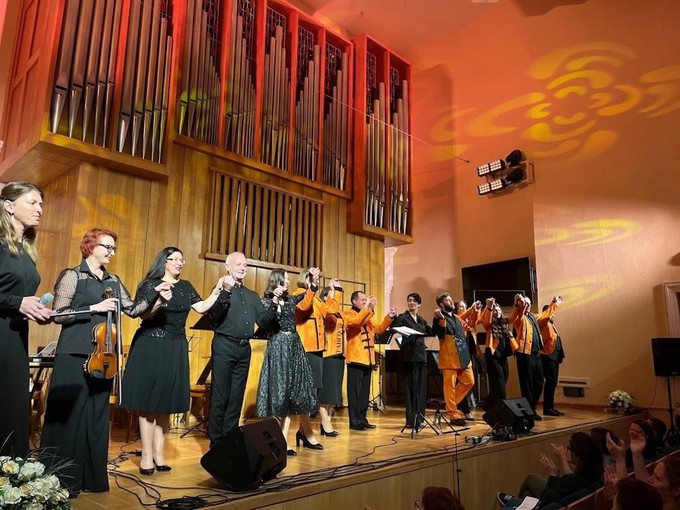 Танцы парнокопытных, Кама и другие