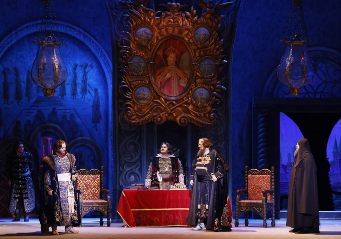 Покусились ли Хованские на царство?