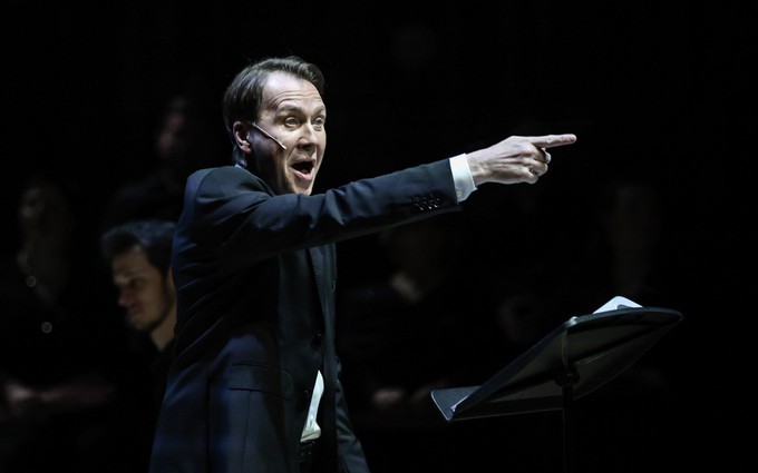 Горький: новые краски