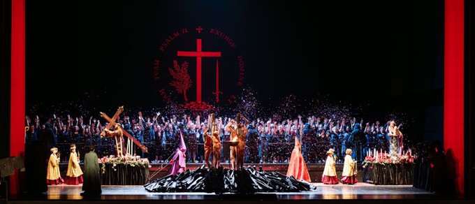 Вокально-драматическая светотень