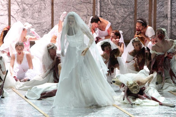 Голос в обмен на Лабутены