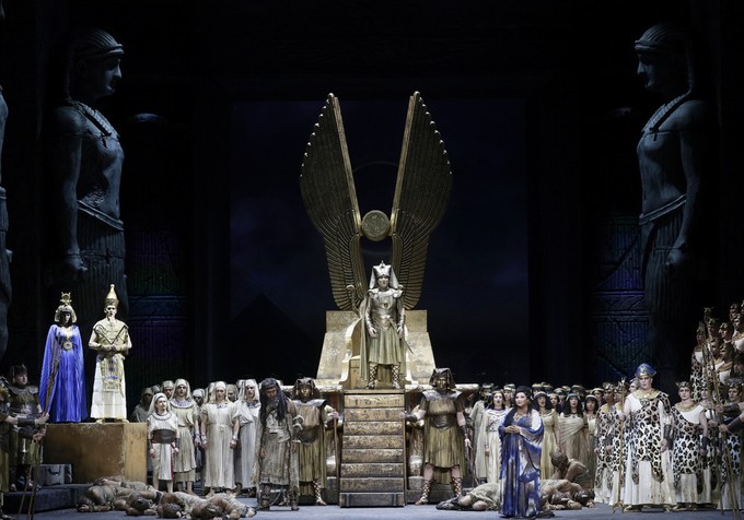 Монументальная «Аида» от Джанкарло дель Монако