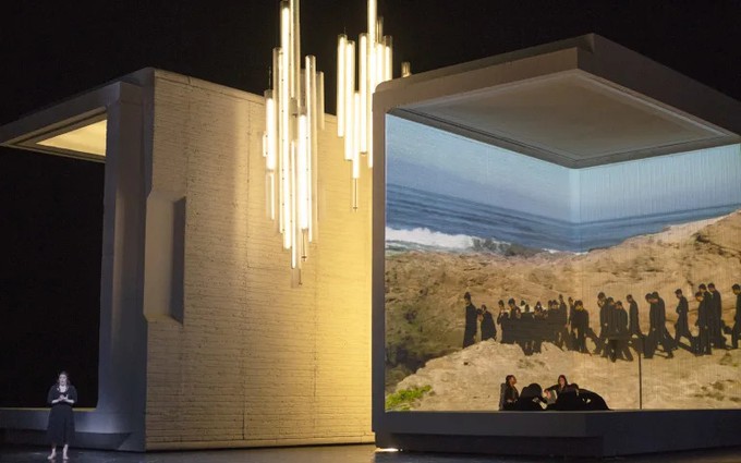 «Аида» Ширин Нешат в Парижской опере