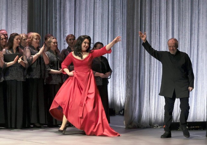 Гала-концерт к юбилею Агунды Кулаевой: от Иоанны до Кармен