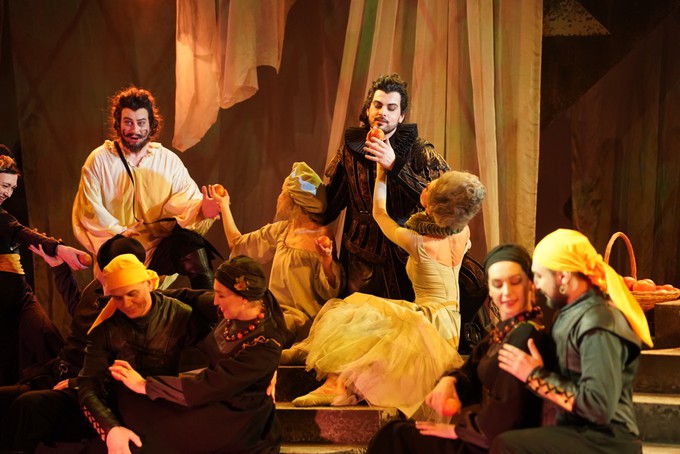 Маленький, да удаленький!