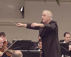 Баренбойм зовет на баррикады