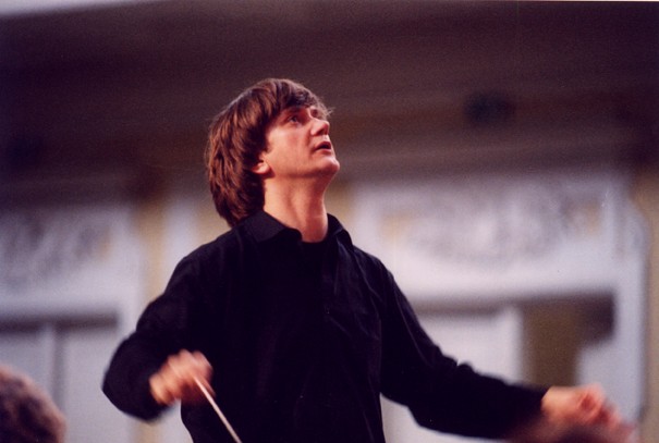 О симфонической самодостаточности одного театрального оркестра