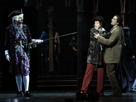 Дапертутто - Дмитрий Степанович, Гофман - Нажмиддин Мавлянов, Никлаус - Наталья Владимирская © А. Клюшкина