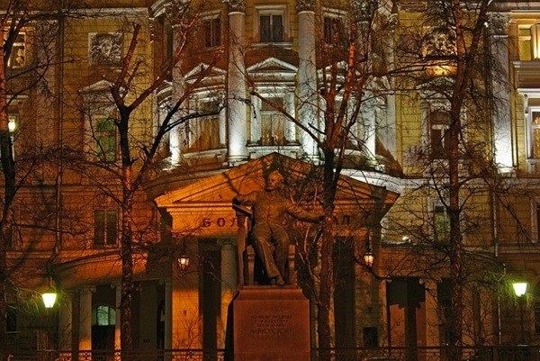 Один в двух или два в одном?