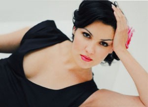 Женщина, которая не только поет