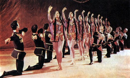 «Азербайджанская сюита» А. Гаджиева. Балетм. Р. Ахундова и М. Мамедов