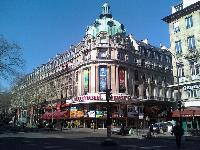 Отель Монморанси, в 1869—1927 гг. — парижский Театр водевиля