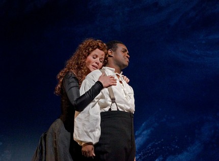 Лоуренс Браунли и Рене Флеминг в опере «Армида». Фото: Ken Howard / Metropolitan Opera