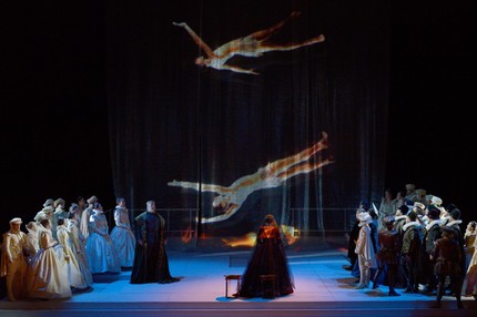 «Дон Карлос» в Мариинском театре. Аутодафе. Фото — В.Барановский