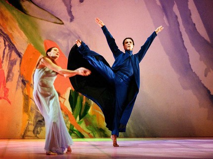 Балет «Знаки» Каролин Карлсон. Автор фото — Agathe Poupeney / Opera national de Paris