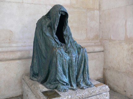 Памятник Смерти (Pietà)