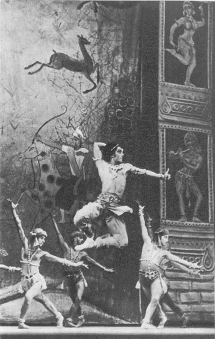 Сцена из 1 действия балета «Шакунтала». В роли царя Душьянты –  В. Тедеев