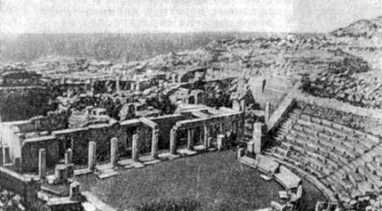 Руины театра в Приене (М. Азия). Эллинистическая эпоха