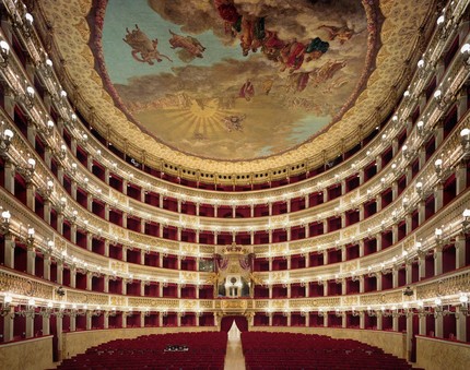 Оперный театр «Сан-Карло» в Неаполе / Teatro di San Carlo. Фотограф David Leventi